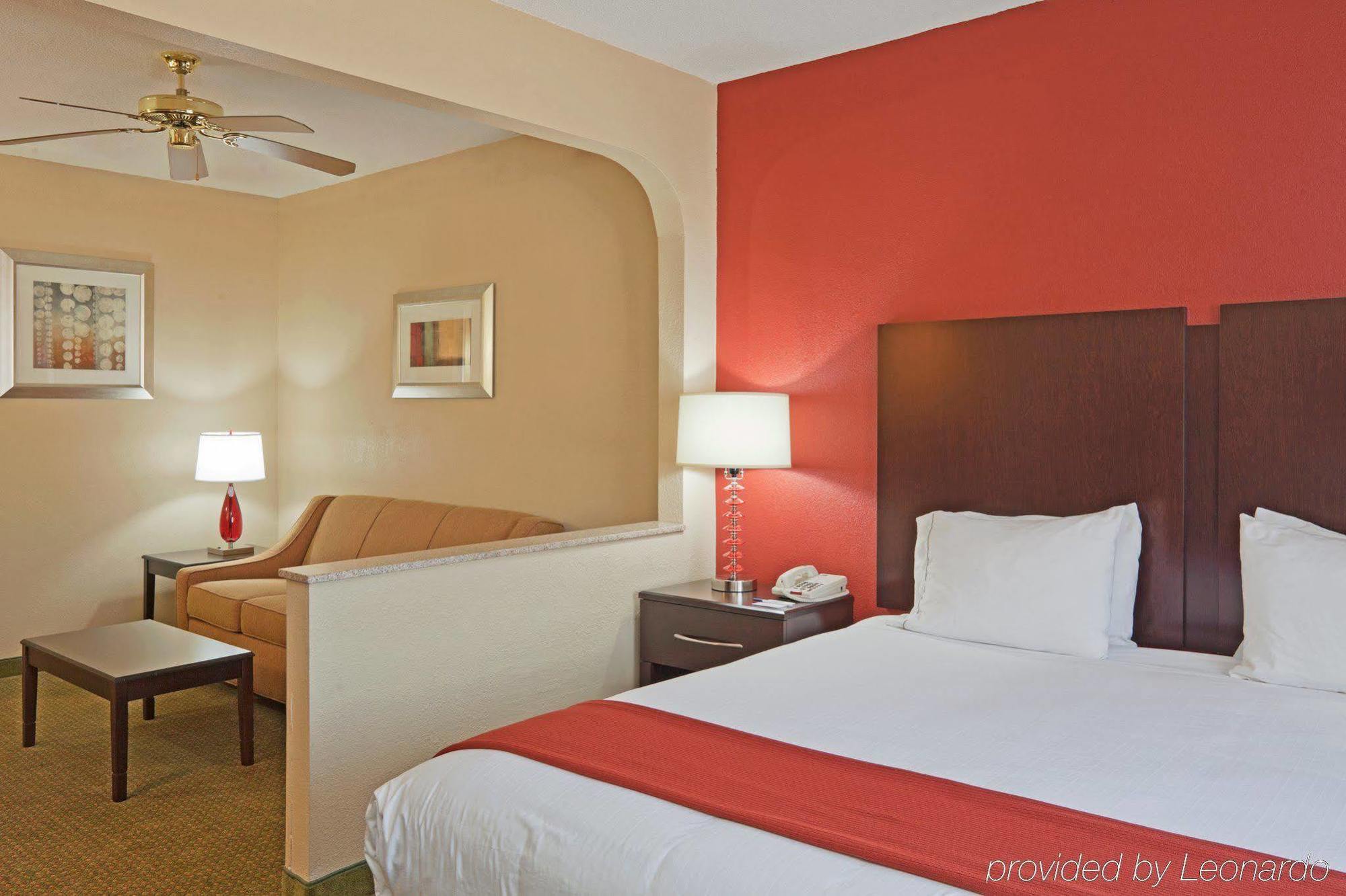Holiday Inn Express & Suites - Oxford By Ihg מראה חיצוני תמונה